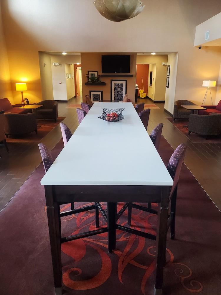 Hampton Inn & Suites Jamestown Extérieur photo